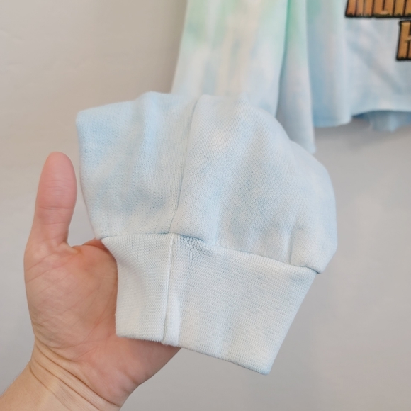 NWT AC/DC Tie Dye Graphic Cropped Hoodie Sweater - Picture 12 of 16